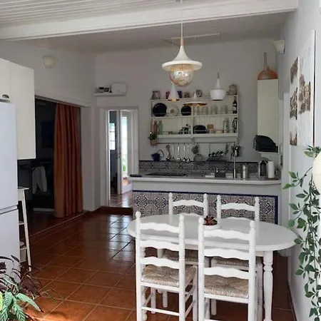 Spacious Terrace - Your Relaxing Oasis In Tenerife Nyaraló Arona
