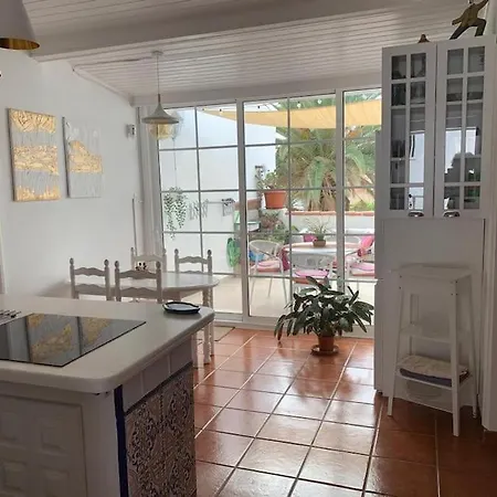 Spacious Terrace - Your Relaxing Oasis In Tenerife